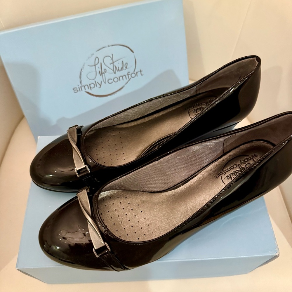 Life Stride Black Patent Flats with Bow Accent